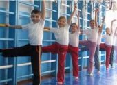 В начальных классах Московских школ ученики будут заниматься гимнастикой