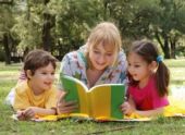 Вдохновите ваших детей на чтение с помощью персональной книги