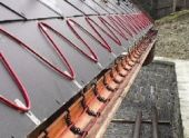 Как избавиться от сосулек на крышах на всей зимний период Как избавиться от сосулек на крышах на всей зимний период